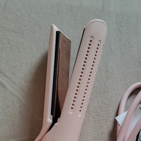 L'ange Pink Short Barrel Hair Straightener - Travel Friendly - Picture 2 of 3
